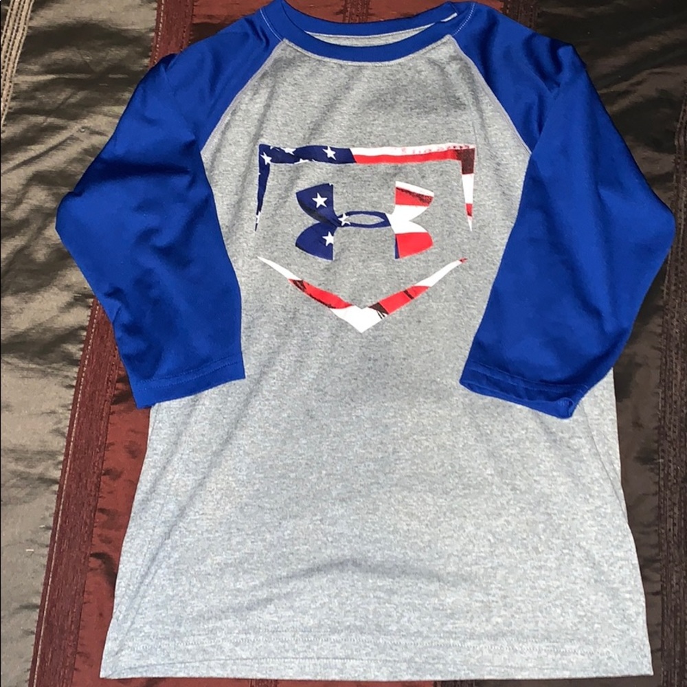 Under Armour 3/4 Sleeve Shirt  Size Youth Medium